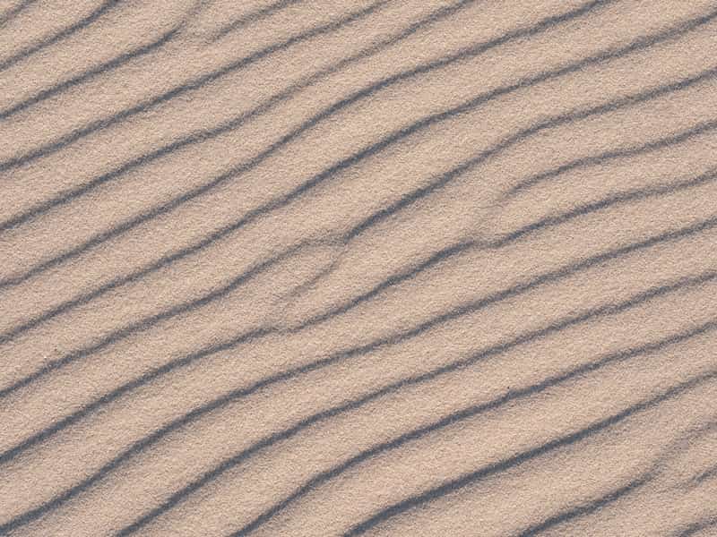 Ribbels in het zand op het strand van Terschelling